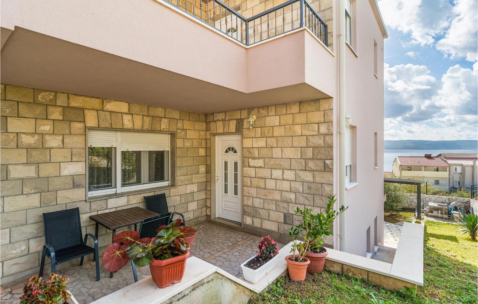 Nice Apartment In Mali Rat With Wifi Sumpetar Exterior photo